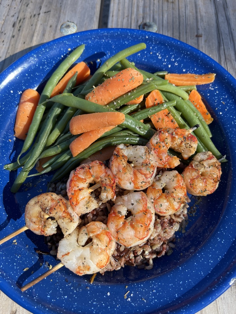shrimp with wild rice and vegetables